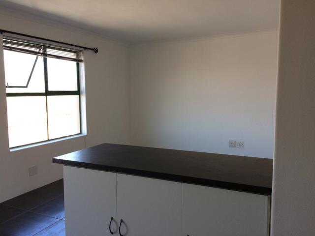 1 Bedroom Property for Sale in Table View Western Cape